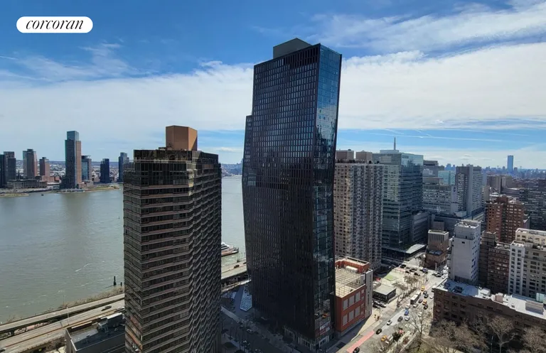 New York City Real Estate | View 330 East 38th Street, 35O | room 6 | View 7