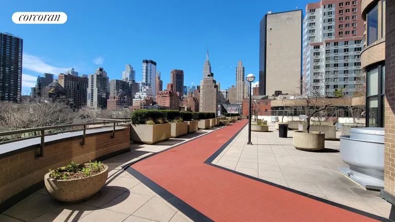 New York City Real Estate | View 330 East 38th Street, 35O | room 12 | View 13
