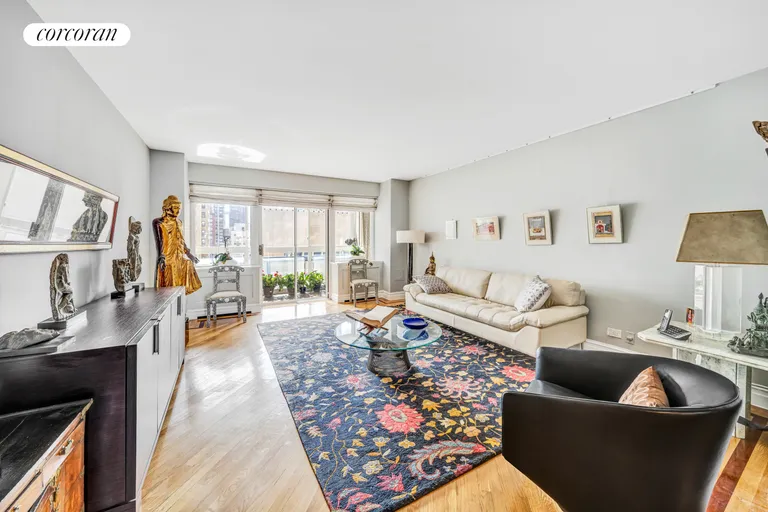 New York City Real Estate | View 150 East 69th Street, 10N | room 7 | View 8