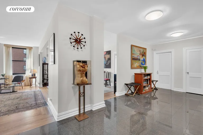 New York City Real Estate | View 1040 Park Avenue, 5D | room 4 | View 5
