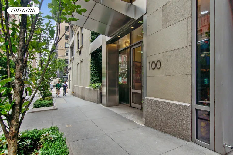 New York City Real Estate | View 100 West 58th Street, 2H | 1 Bed, 1 Bath | View 1