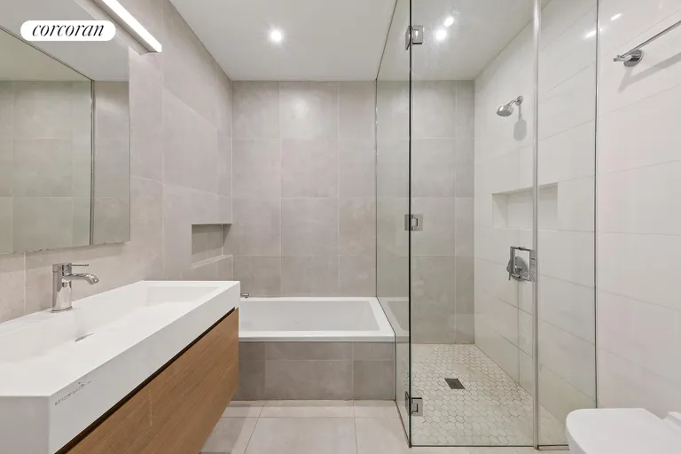 New York City Real Estate | View 32 West 20th Street, 4 | Full Bathroom | View 14