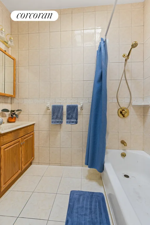 New York City Real Estate | View 429 81st Street | Full Bathroom | View 8
