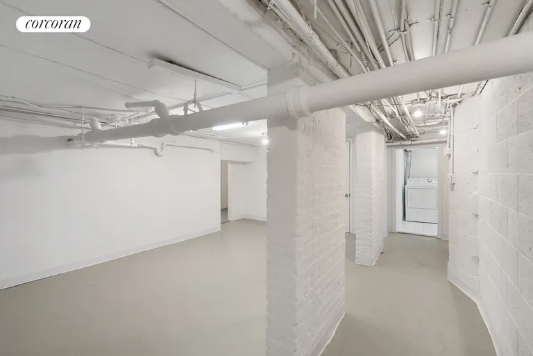 New York City Real Estate | View 331 West 19th Street, TWNH | room 21 | View 22