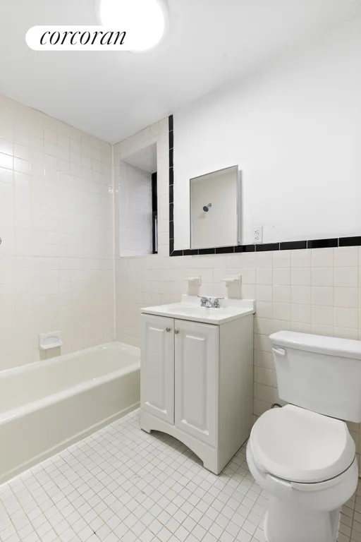 New York City Real Estate | View 98 Avenue C, 2A | Full Bathroom | View 4