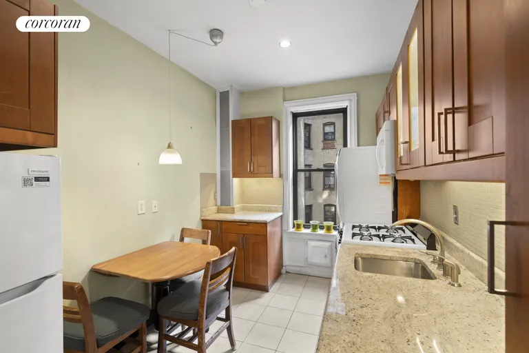 New York City Real Estate | View 35 Crown Street, 3D | room 5 | View 6