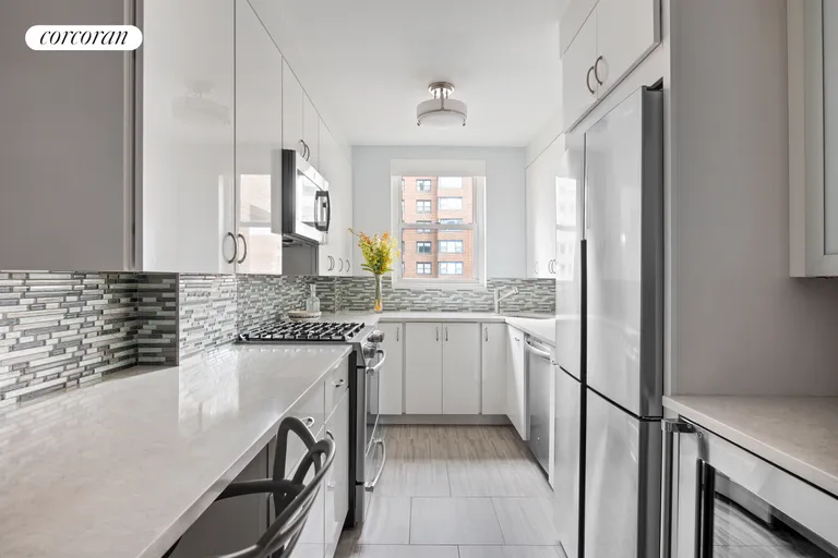 New York City Real Estate | View 177 East 77th Street, 7A | Kitchen | View 6