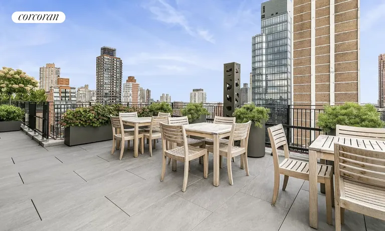New York City Real Estate | View 315 East 72Nd Street, 16K | room 11 | View 12