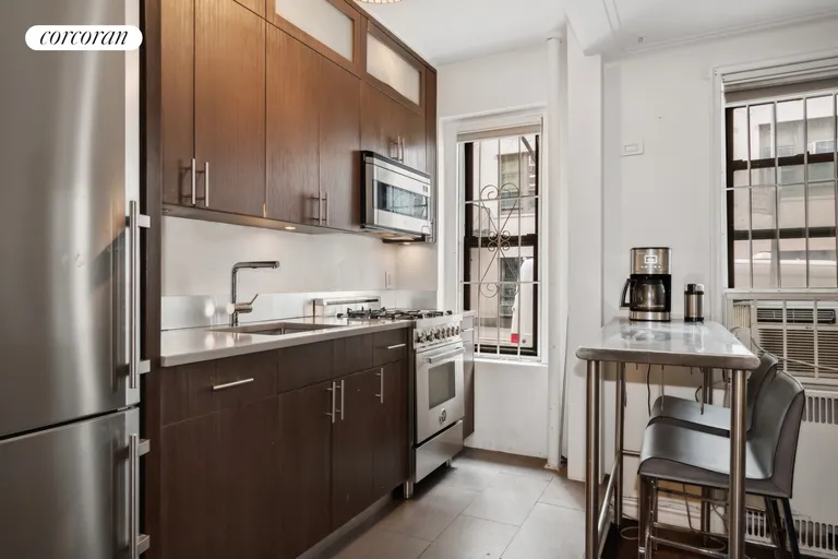 New York City Real Estate | View 225 West 25th Street, 1E | room 2 | View 3