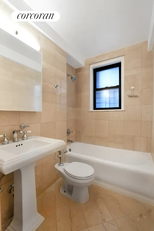New York City Real Estate | View 210 East 68th Street, 2C | Full Bathroom | View 10