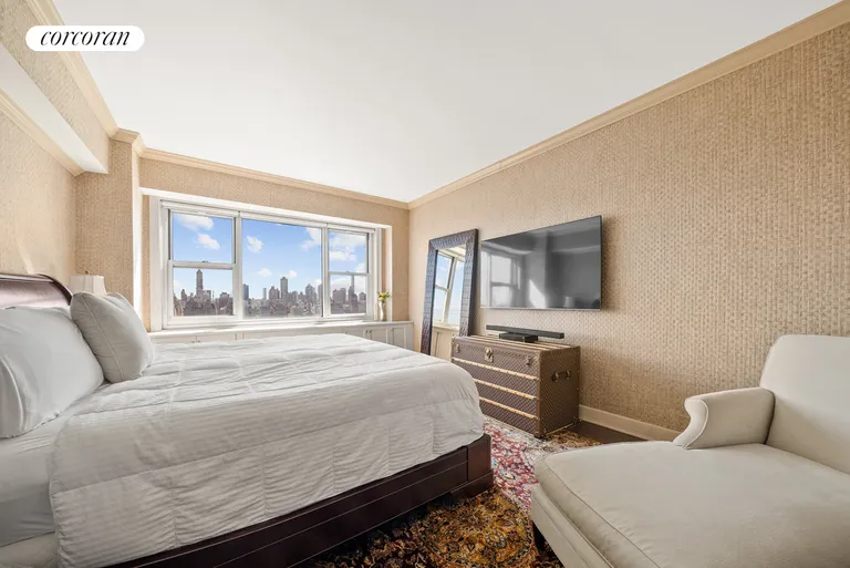 New York City Real Estate | View 80 Central Park West, 25A | Bedroom | View 5