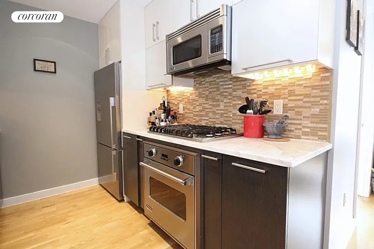 New York City Real Estate | View 500 4th Avenue, 2F | Kitchen | View 8
