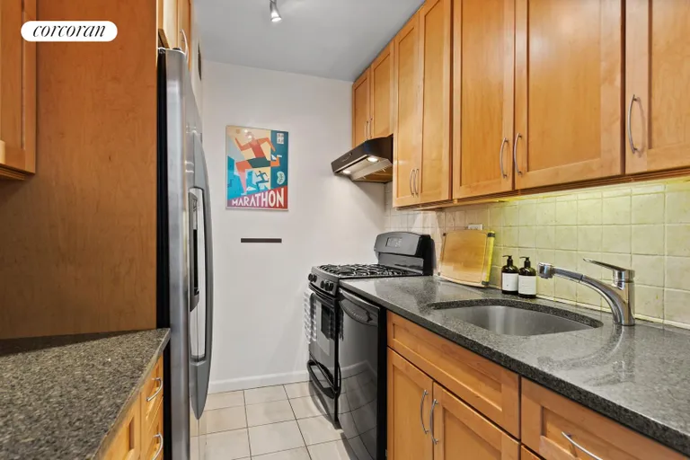 New York City Real Estate | View 180 West End Avenue, 15P | room 2 | View 3
