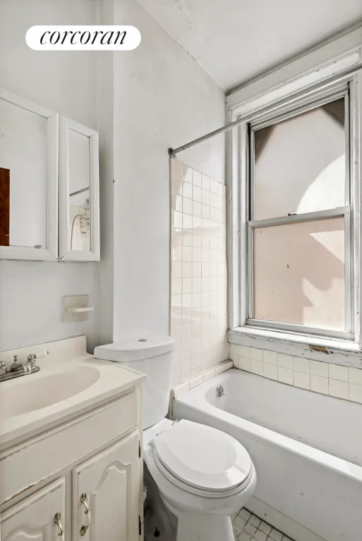 New York City Real Estate | View 177 West 83rd Street, 4S | Full Bathroom | View 11