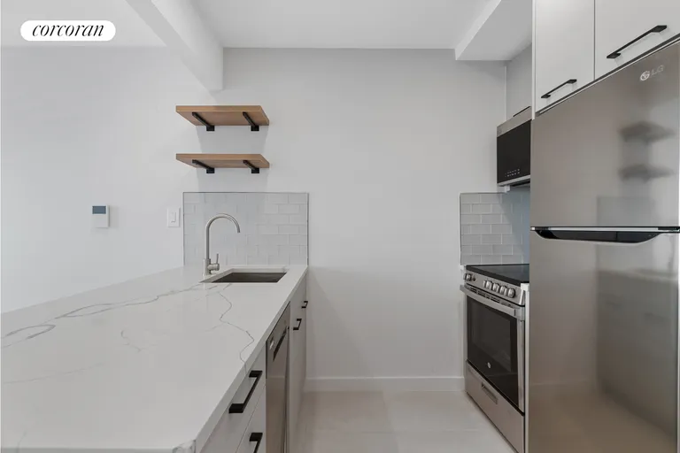New York City Real Estate | View 2321 Belmont Avenue, 5D | room 2 | View 3