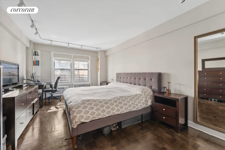 New York City Real Estate | View 515 East 85th Street, 7F | Primary Bedroom | View 6