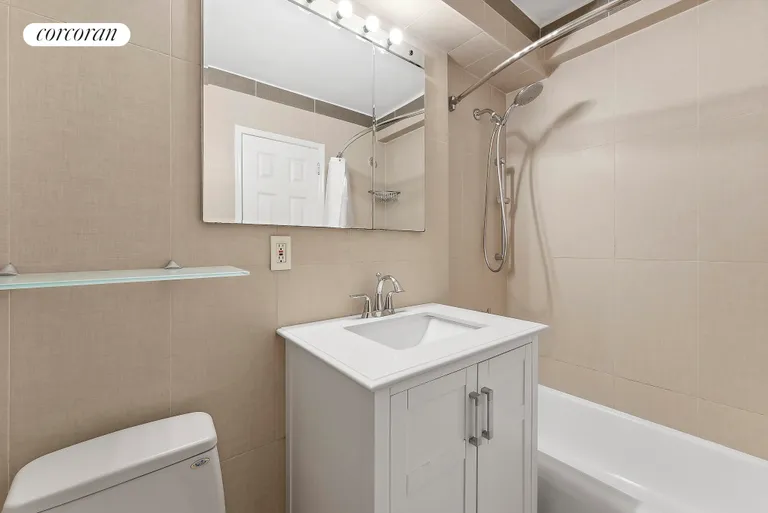 New York City Real Estate | View 515 East 85th Street, 7F | Bathroom | View 8