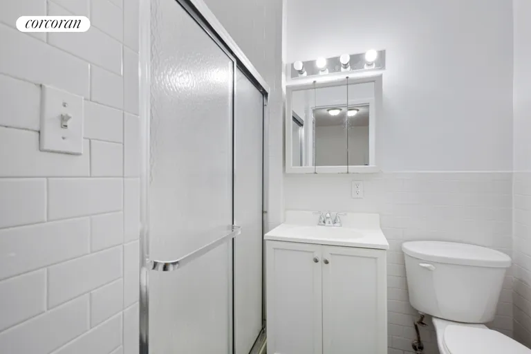 New York City Real Estate | View 152 Columbus Avenue, 4S | Full Bathroom | View 6