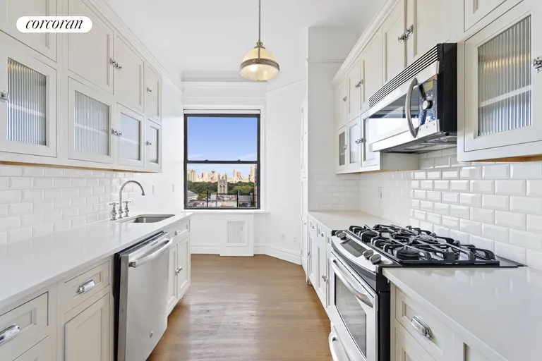 New York City Real Estate | View 321 Columbus Avenue, 7K | Kitchen | View 3