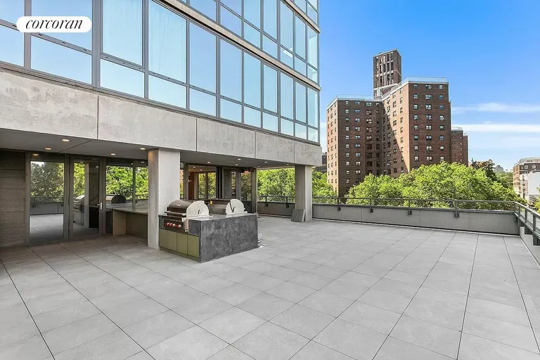 New York City Real Estate | View 1399 Park Avenue, 22A | room 19 | View 20