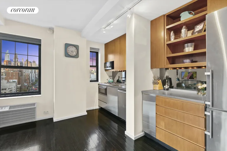 New York City Real Estate | View 200 East 16th Street, 14H | room 2 | View 3