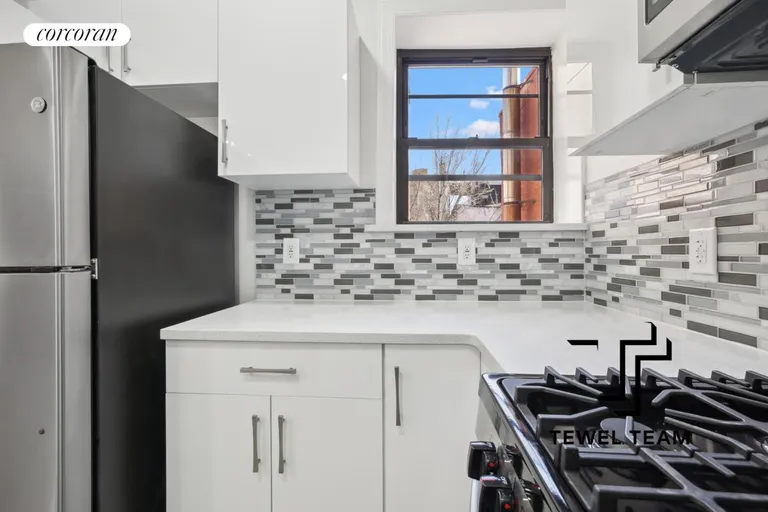 New York City Real Estate | View 1697 Lexington Avenue, 4B | room 8 | View 9