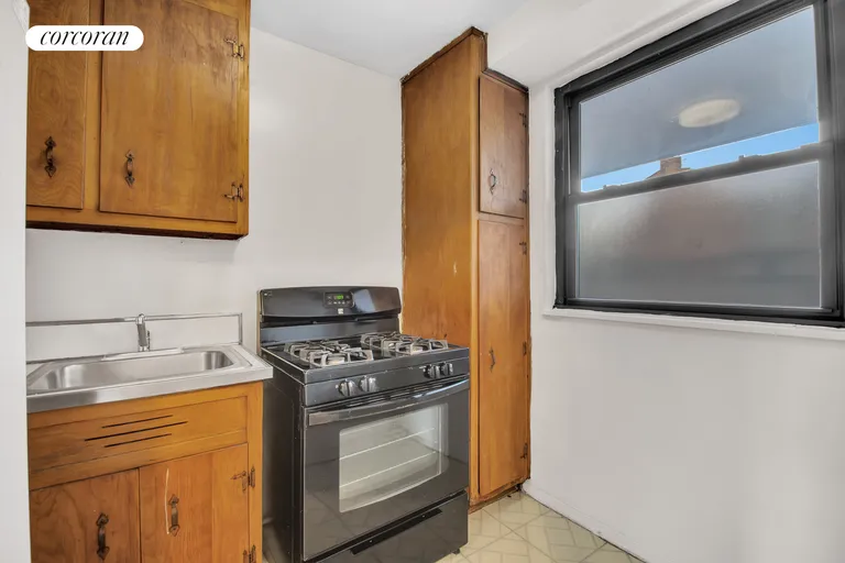 New York City Real Estate | View 61-55 98th Street, 14B | room 4 | View 5