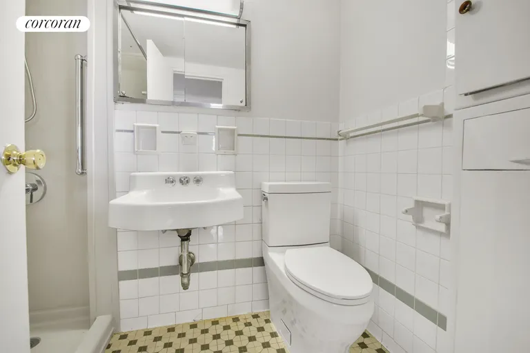 New York City Real Estate | View 61-55 98th Street, 14B | room 7 | View 8