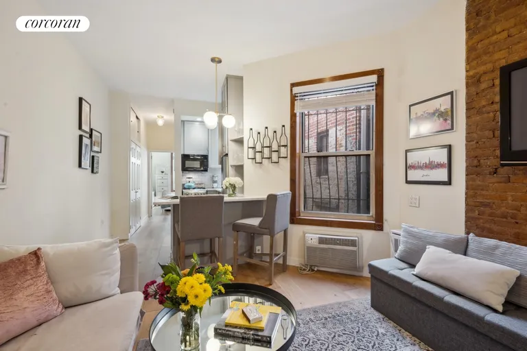 New York City Real Estate | View 152 East 83rd Street, 5C | room 1 | View 2