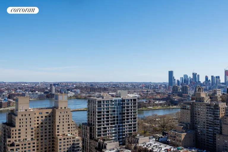 New York City Real Estate | View 1725 York Avenue, 33E | Sweeping city views | View 10