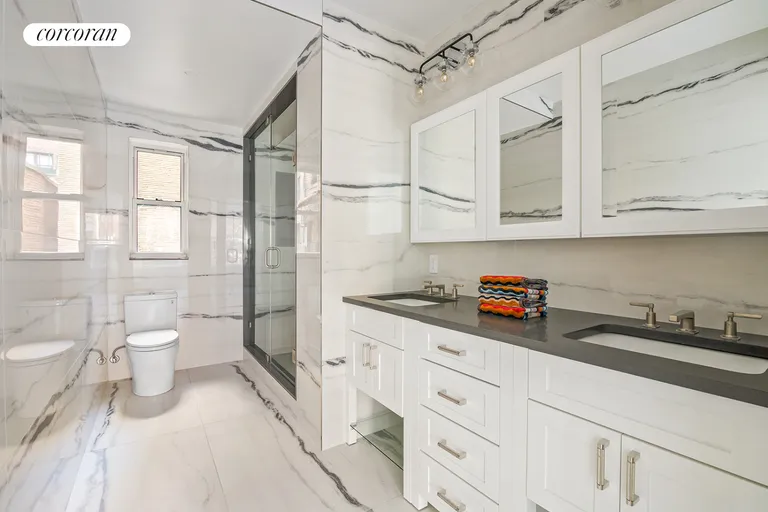 New York City Real Estate | View 167 East 82Nd Street, 2B | Full Bathroom | View 8