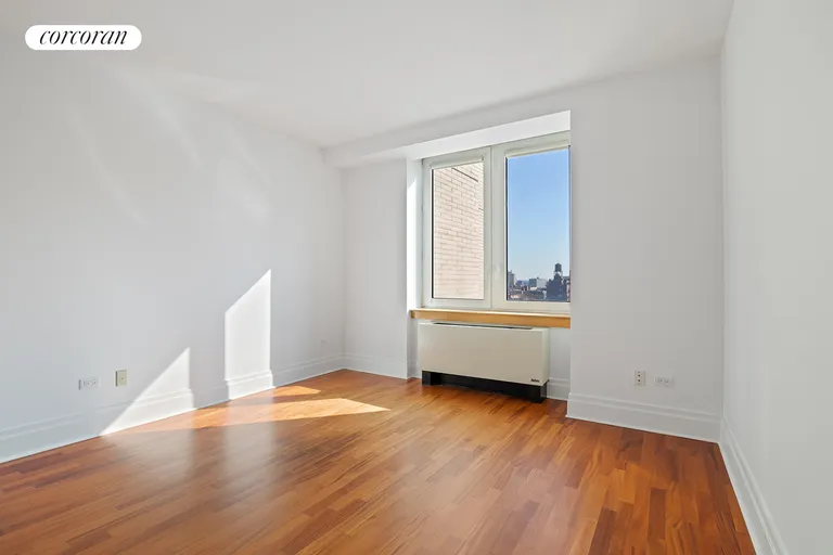 New York City Real Estate | View 300 East 77th Street, 9A | room 6 | View 7