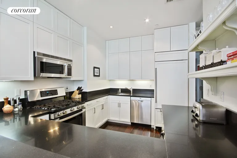 New York City Real Estate | View 32 East 22nd Street, 1 | Kitchen | View 3