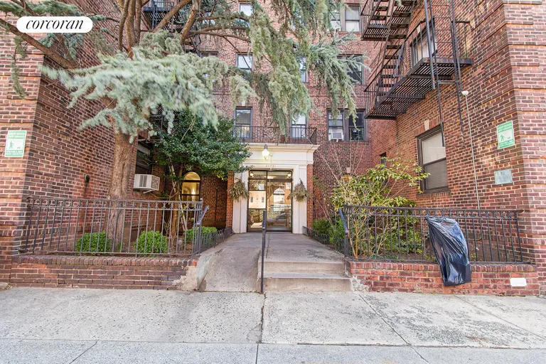New York City Real Estate | View 31-21 54th Street, 4D | room 7 | View 8