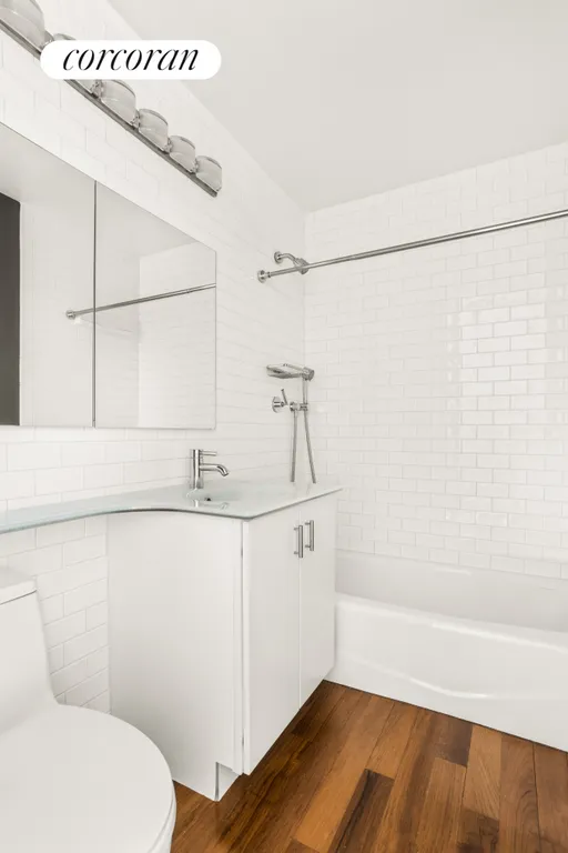 New York City Real Estate | View 531 Main Street, 1401 | Renovated Second Full Bathroom | View 6