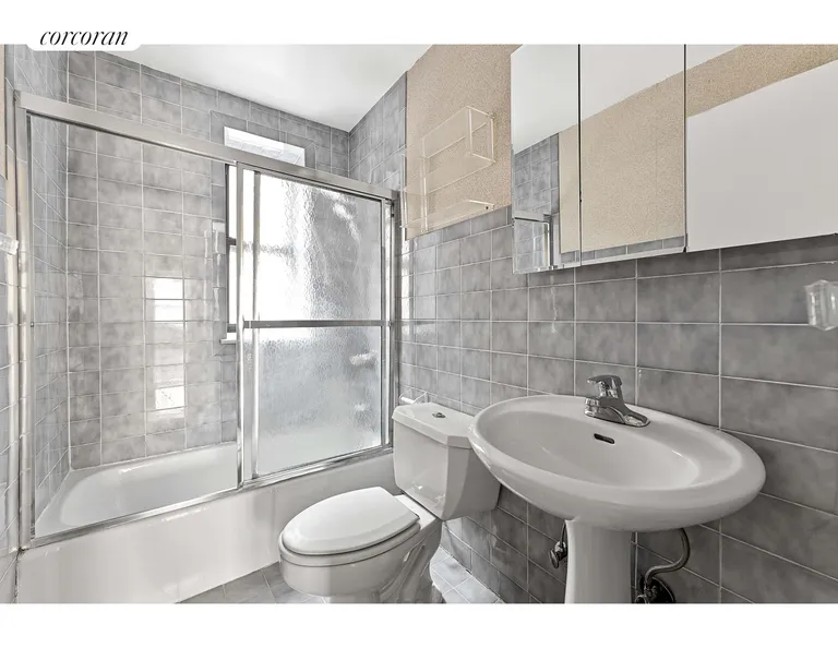 New York City Real Estate | View 880 West 181st Street, 4D | Full Bathroom | View 6