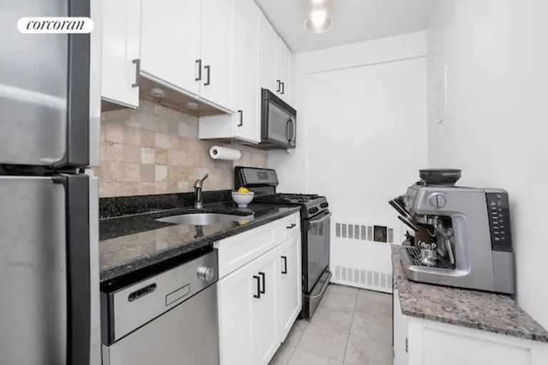 New York City Real Estate | View 420 East 55th Street, 2M | Kitchen | View 4