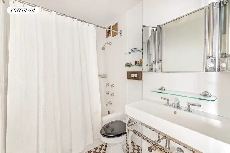 New York City Real Estate | View 17 West 54th Street, 10A | Primary Bathroom | View 8