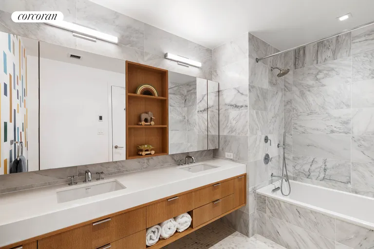 New York City Real Estate | View 78 Amity Street, 3B | Full Bathroom | View 17