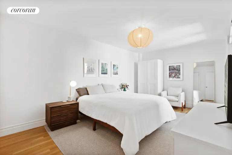 New York City Real Estate | View 30 East 9th Street, 4N | XL Primary Bedroom | View 4