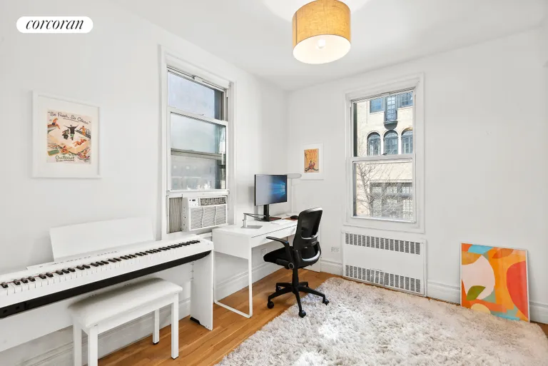 New York City Real Estate | View 30 East 9th Street, 4N | Corner Office/Den | View 5