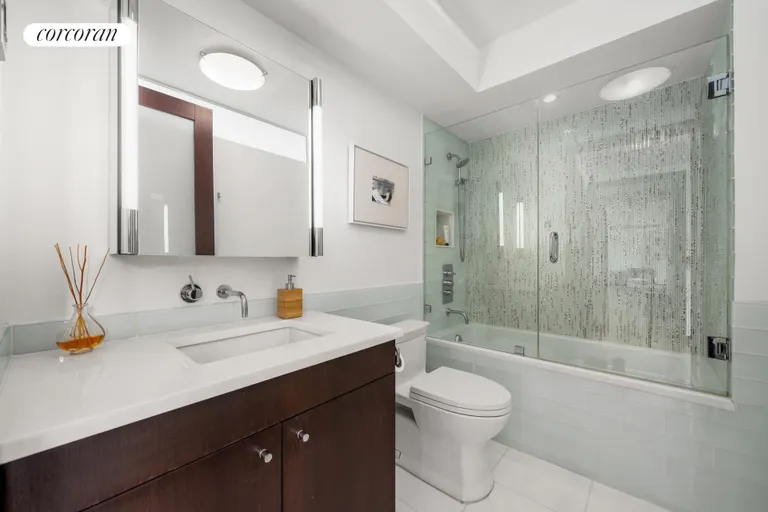 New York City Real Estate | View 386 Columbus Avenue, 7A | Primary Bathroom | View 7