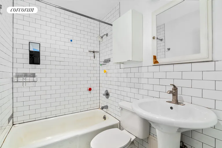 New York City Real Estate | View 219 Saint James Place, 3 | Full Bathroom | View 9