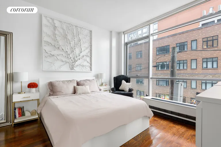 New York City Real Estate | View 2626 Jackson Avenue, 302 | room 3 | View 4