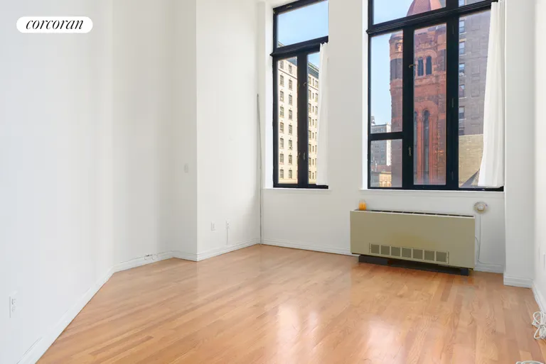 New York City Real Estate | View 176 WEST 86TH STREET, 5F | Living Room | View 2