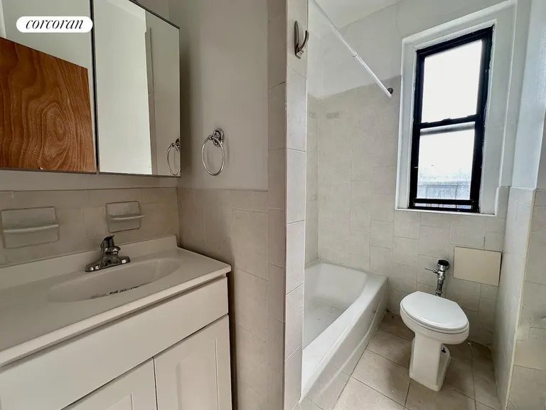 New York City Real Estate | View 4500 Broadway, 5K | room 9 | View 10