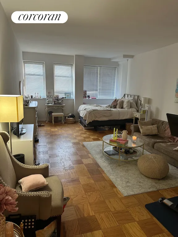 New York City Real Estate | View 201 East 69th Street, 9I | 1 Bath | View 1