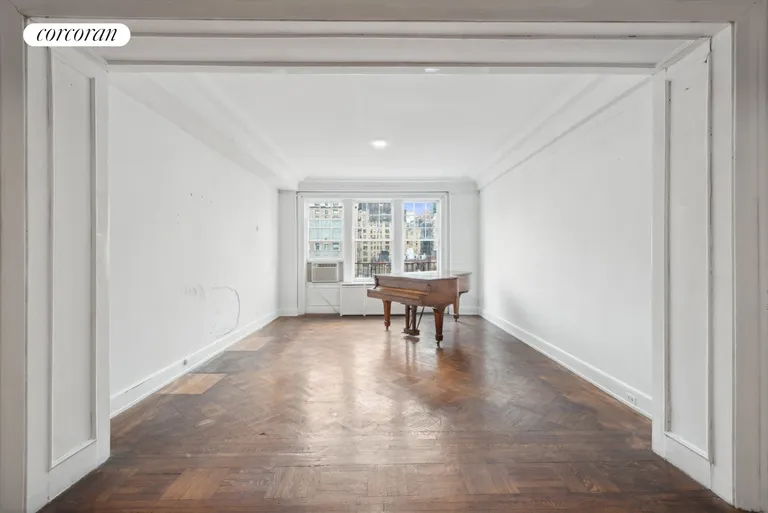 New York City Real Estate | View 610 West End Avenue, 7C | Living Room | View 4