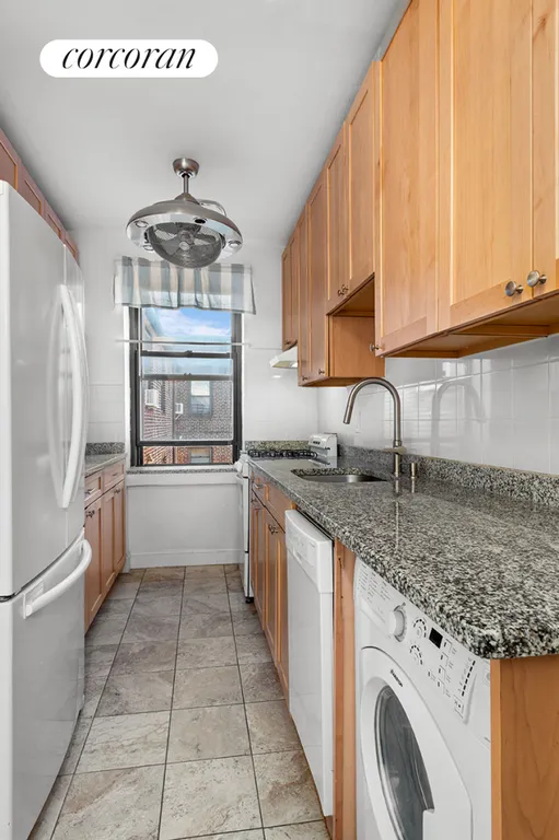 New York City Real Estate | View 19-58 79th Street, 2 | room 3 | View 4