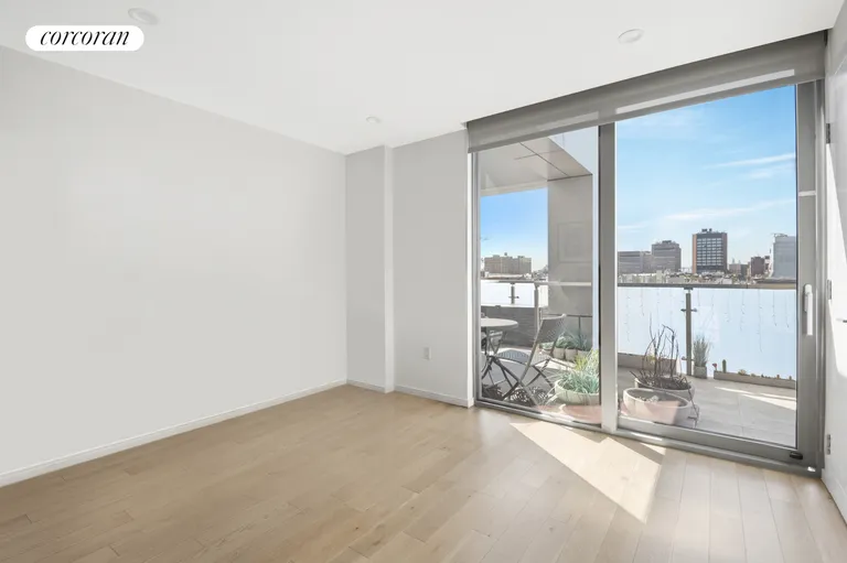 New York City Real Estate | View 40 Pinehurst Avenue, PH8A | room 6 | View 7